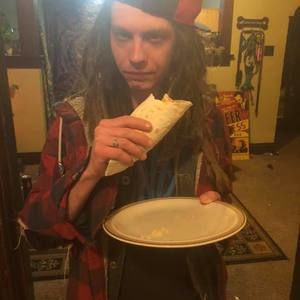 Meet your Posher, Logan